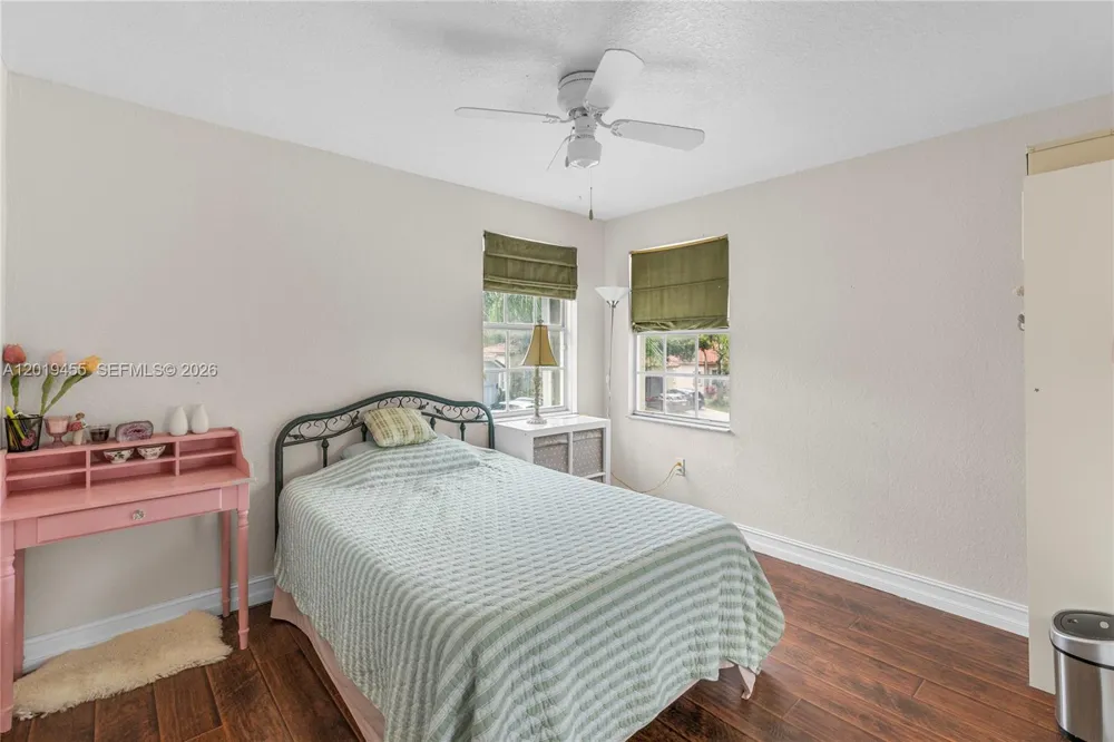 17047 NW 16th St Pembroke Pines, FL 33028