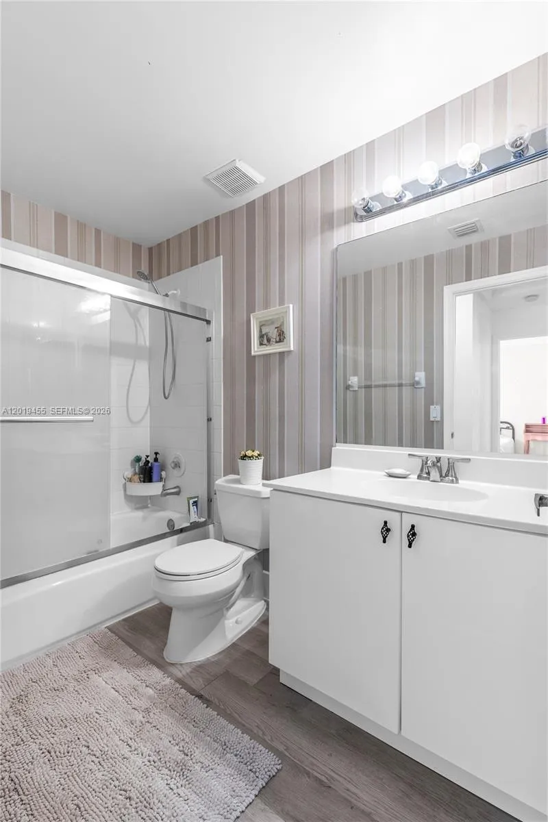 17047 NW 16th St Pembroke Pines, FL 33028