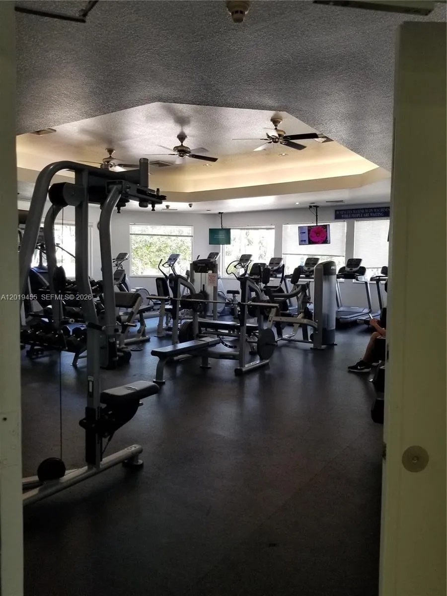 17047 NW 16th St Pembroke Pines, FL 33028
