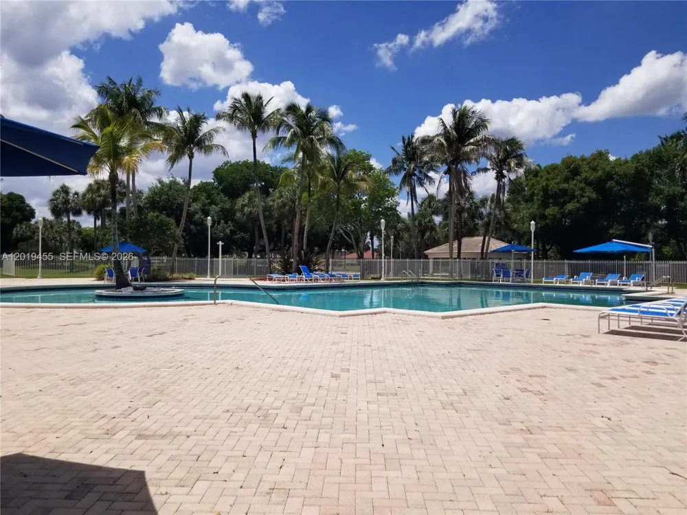 17047 NW 16th St Pembroke Pines, FL 33028