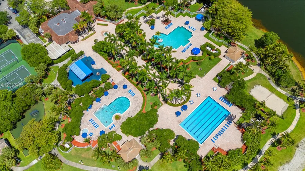 17047 NW 16th St Pembroke Pines, FL 33028