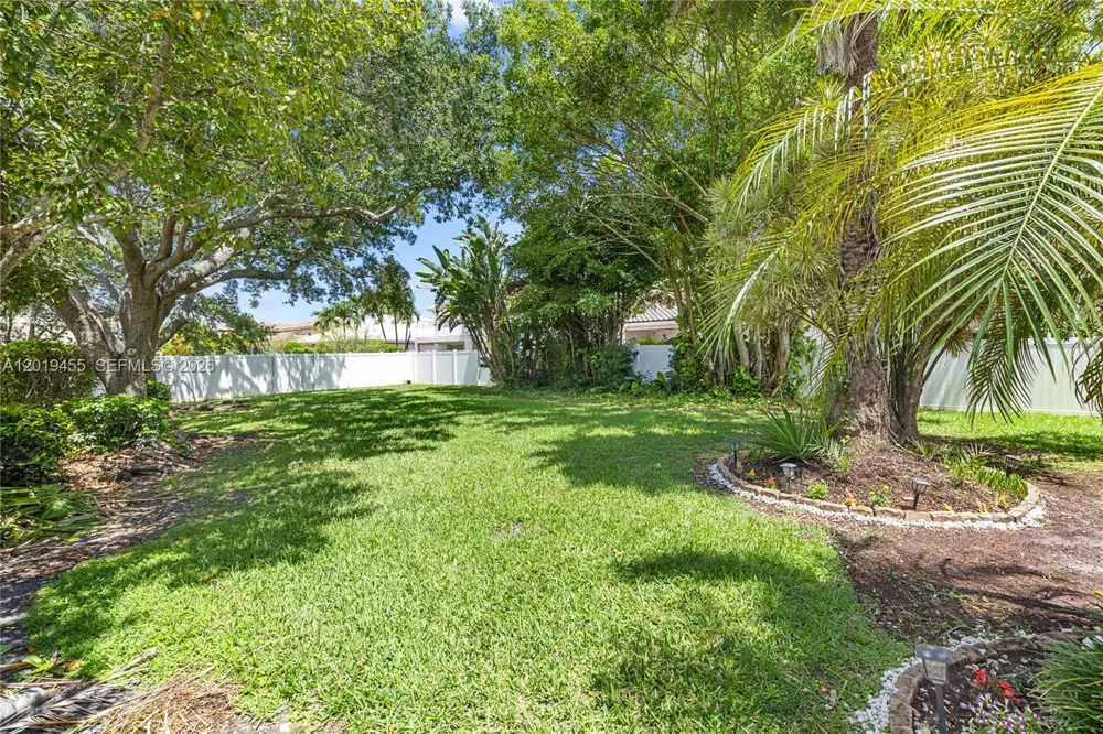 17047 NW 16th St Pembroke Pines, FL 33028