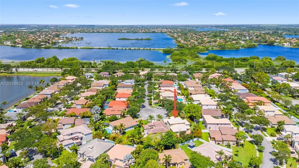 17047 NW 16th St Pembroke Pines, FL 33028