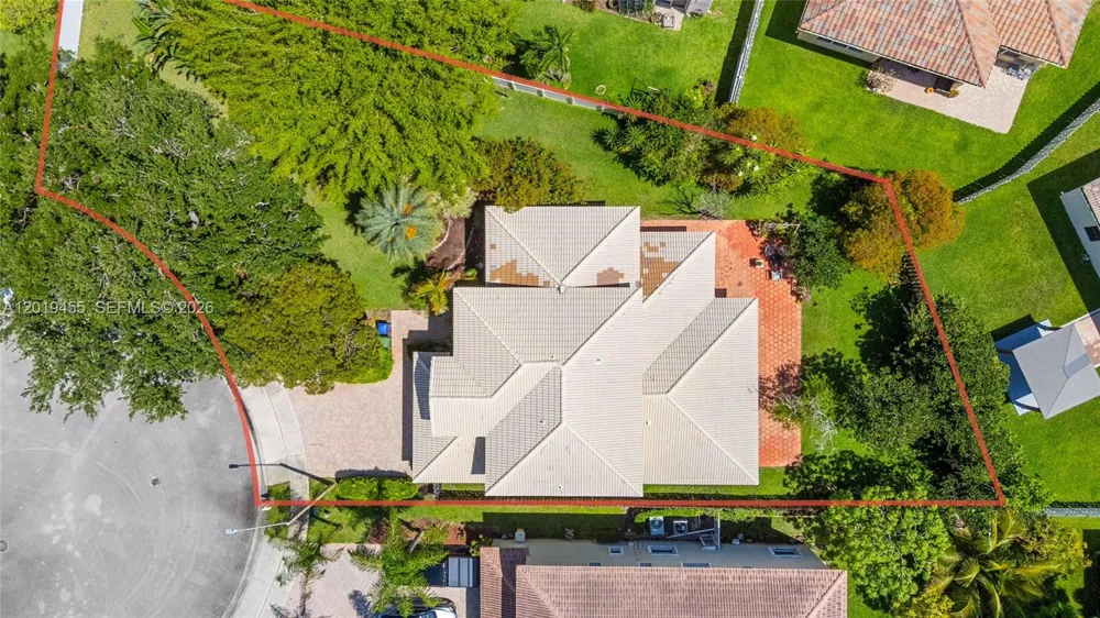 17047 NW 16th St Pembroke Pines, FL 33028