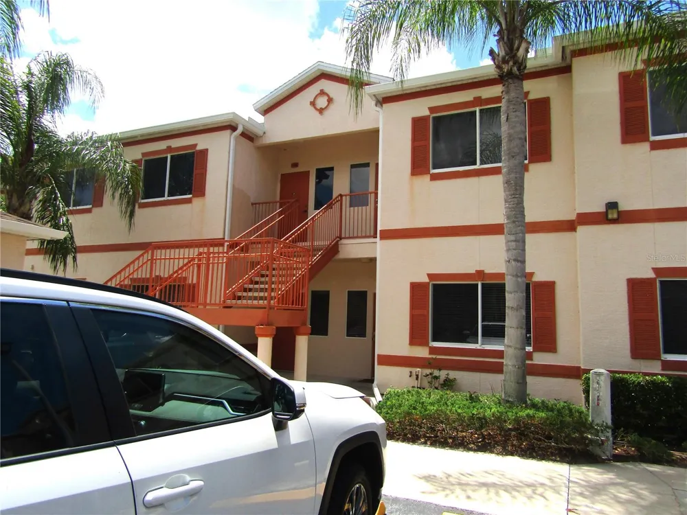 3966 MEDITERRANEA CIRCLE #421 Sarasota, FL 34233