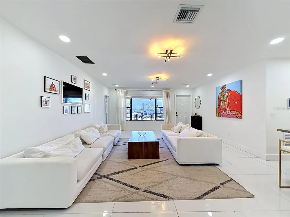 821 83RD ST Miami Beach, FL 33141