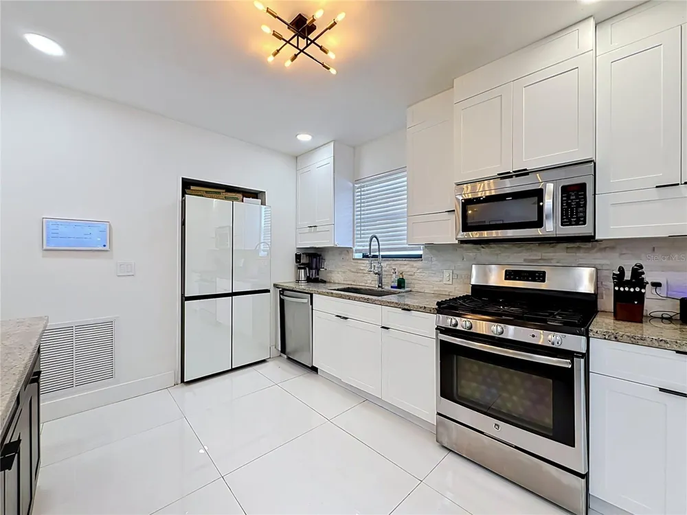 821 83RD ST Miami Beach, FL 33141