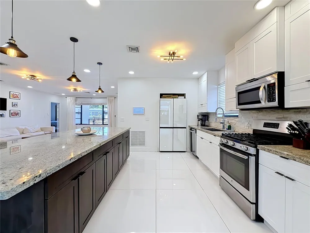 821 83RD ST Miami Beach, FL 33141