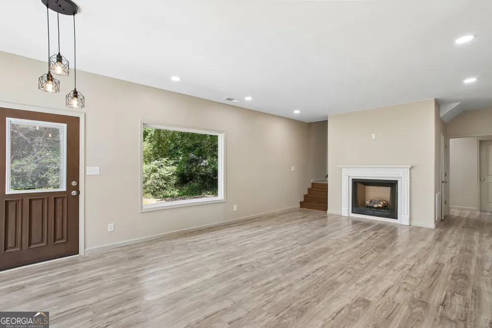 124 Johnson ST Barnesville, GA 30204