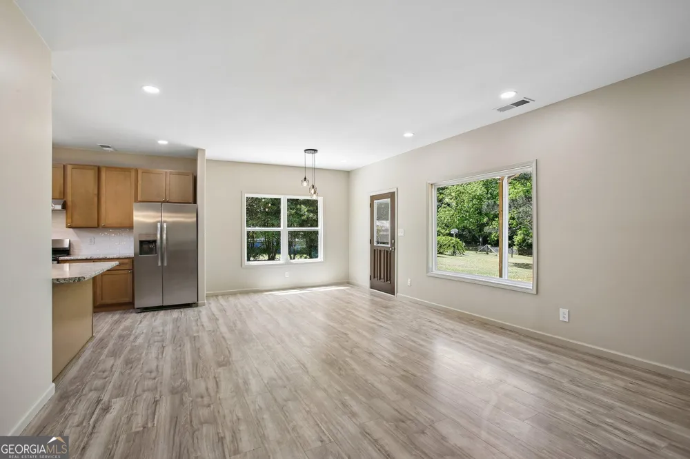124 Johnson ST Barnesville, GA 30204