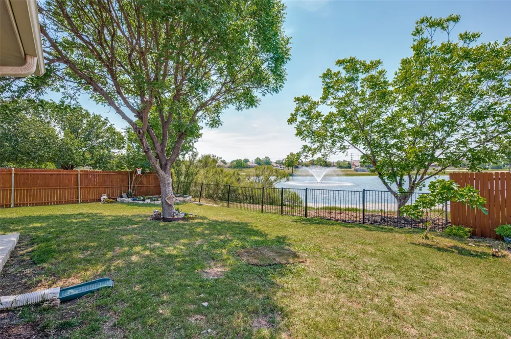 2384 Evening Song Drive Little Elm, TX 75068