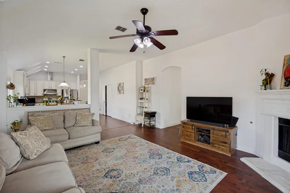 2384 Evening Song Drive Little Elm, TX 75068