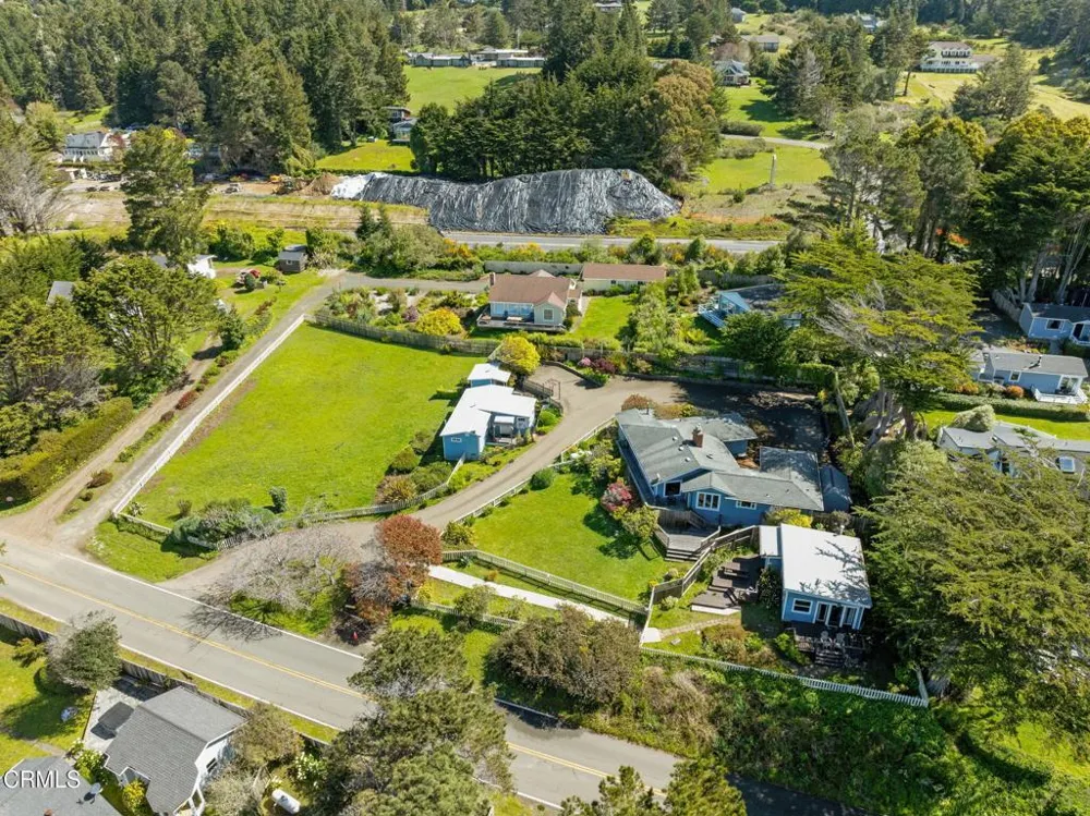 11251 Lansing Street Mendocino, CA 95460