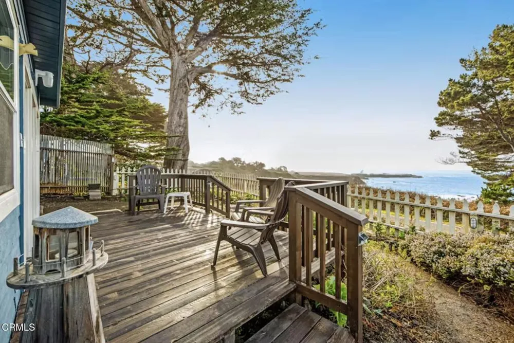 11251 Lansing Street Mendocino, CA 95460