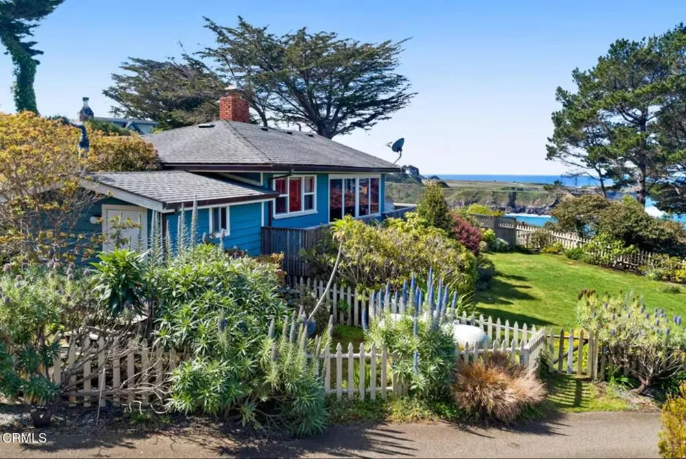 11251 Lansing Street Mendocino, CA 95460
