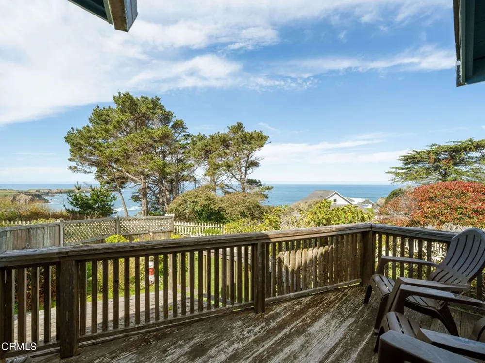 11251 Lansing Street Mendocino, CA 95460