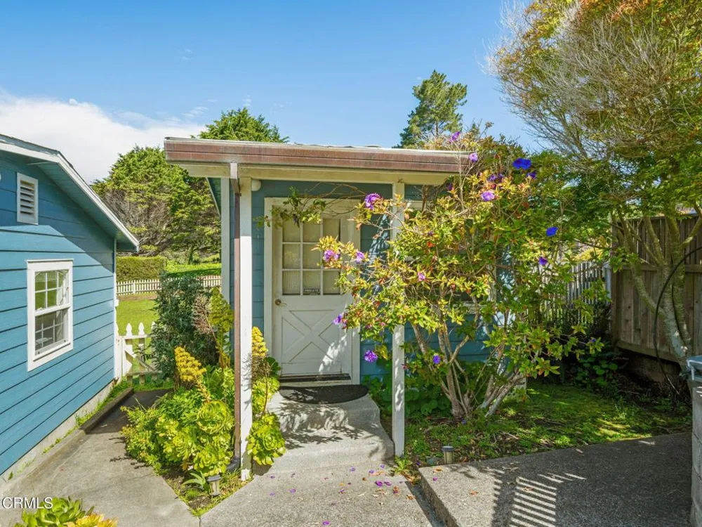 11251 Lansing Street Mendocino, CA 95460