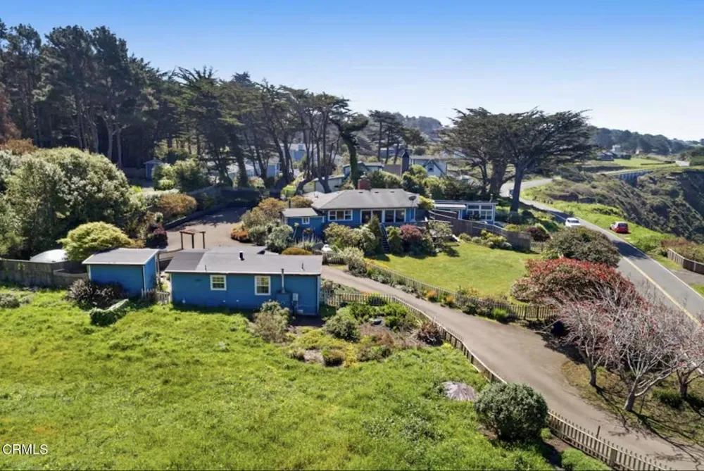 11251 Lansing Street Mendocino, CA 95460