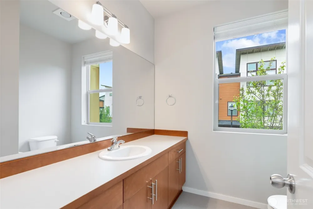 314 Chelan Avenue NE Renton, WA 98059