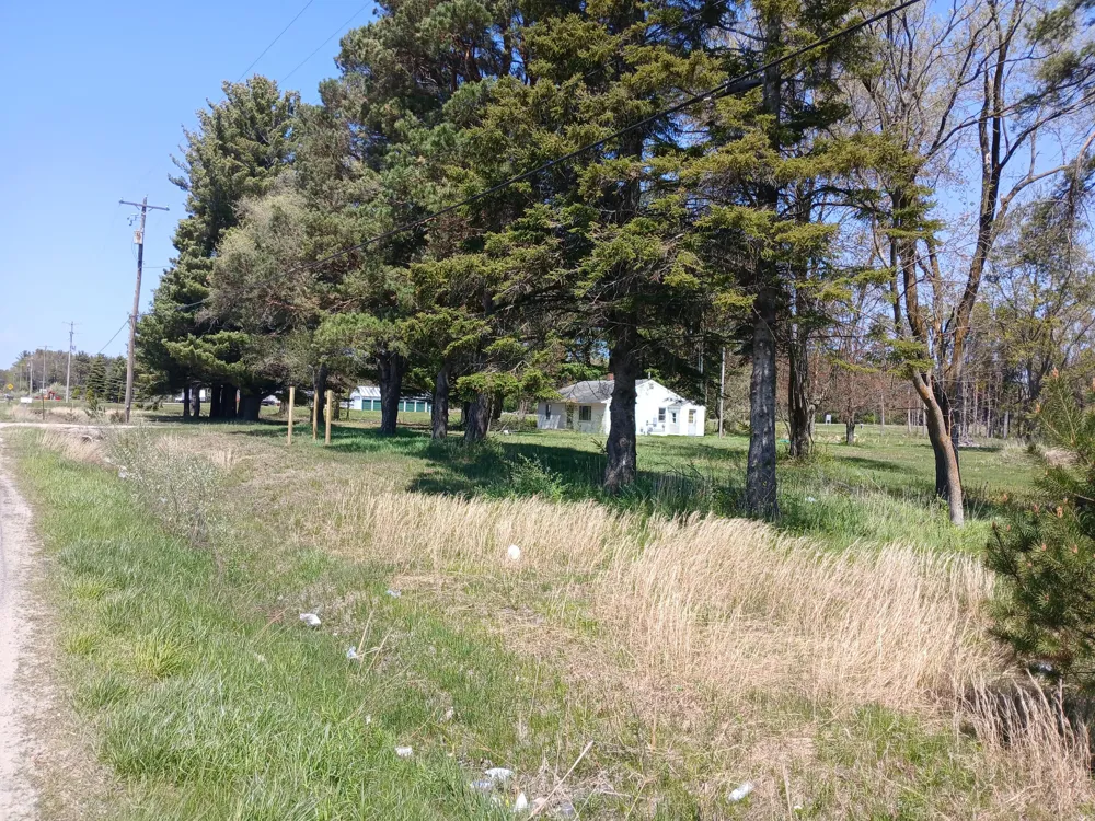 76 Meyers Road Ludington, MI 49431