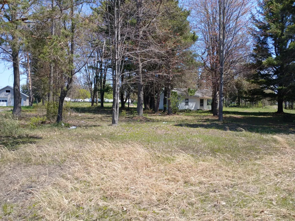 76 Meyers Road Ludington, MI 49431