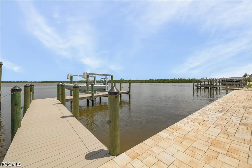 Shoreview Drive Matlacha, FL 33993