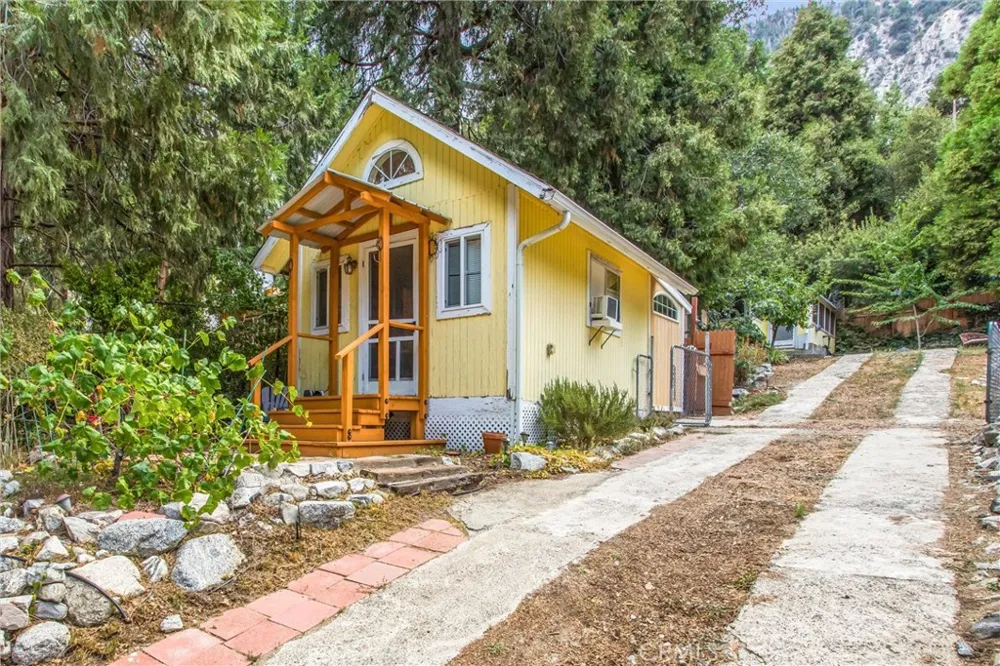 39429 Canyon Drive Forest Falls, CA 92339