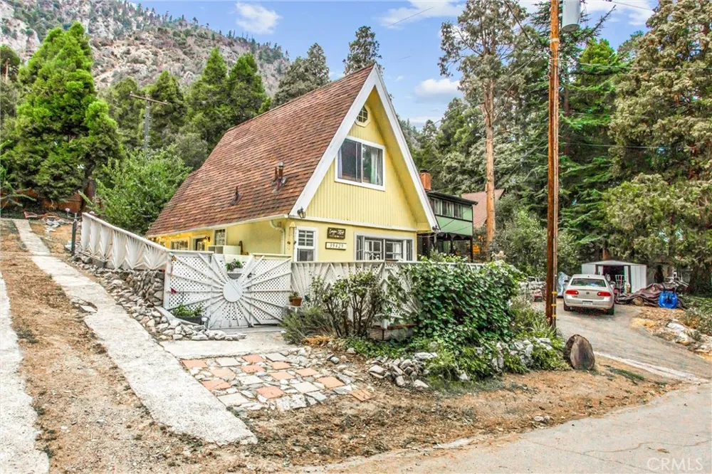 39429 Canyon Drive Forest Falls, CA 92339