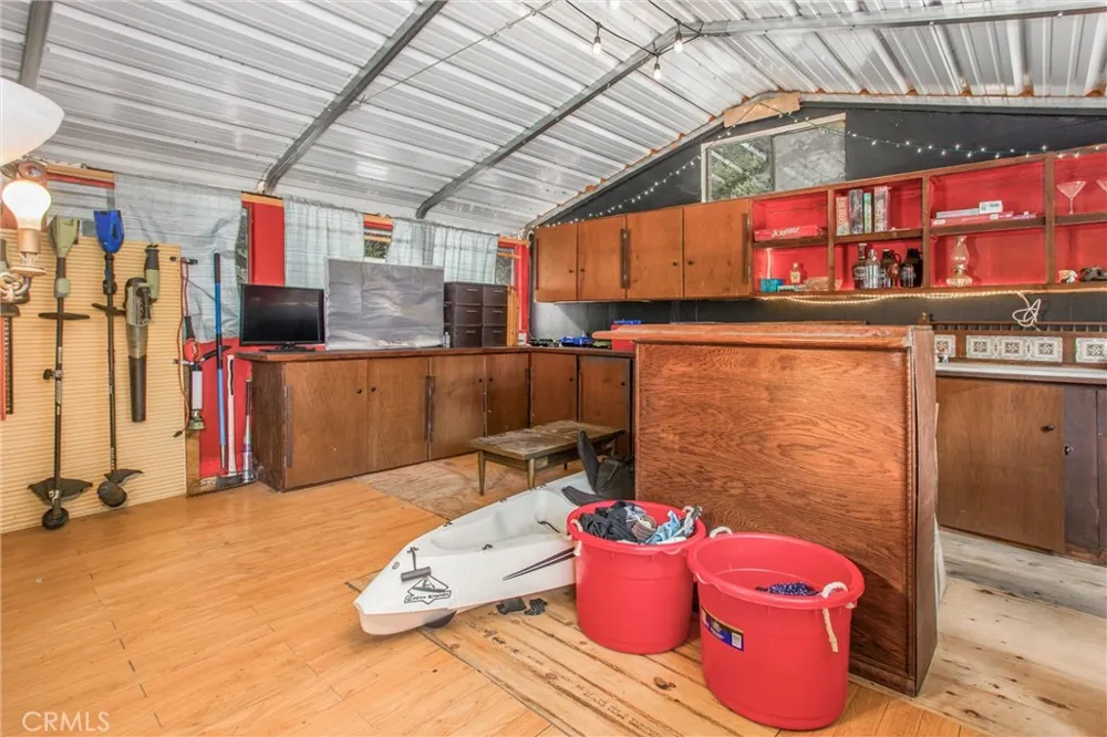 39429 Canyon Drive Forest Falls, CA 92339