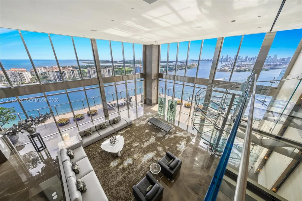 800 S Pointe Dr #Penthouse 2204 Miami Beach, FL 33139