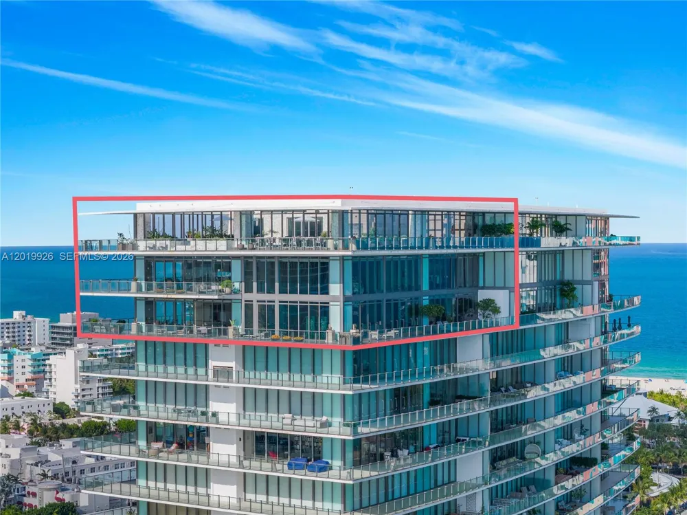 800 S Pointe Dr #Penthouse 2204 Miami Beach, FL 33139