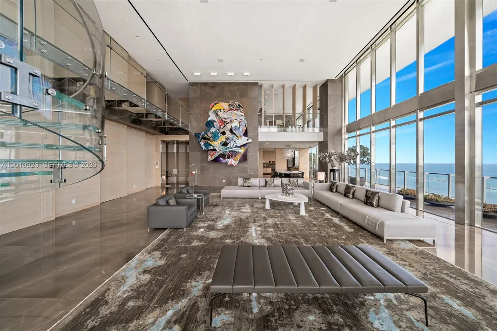 800 S Pointe Dr #Penthouse 2204 Miami Beach, FL 33139