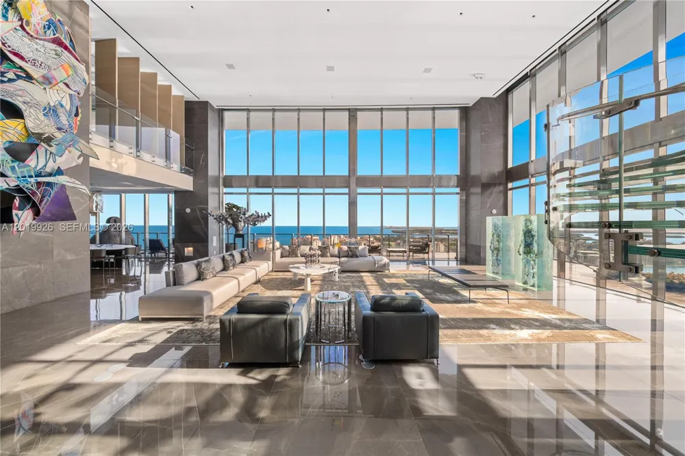 800 S Pointe Dr #Penthouse 2204 Miami Beach, FL 33139