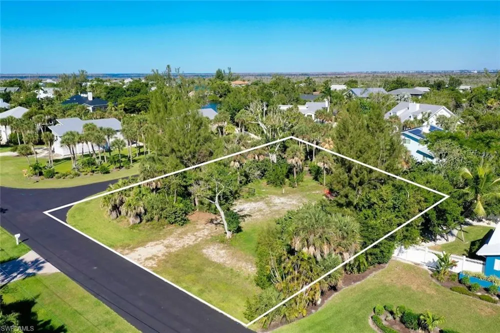 1653 Bunting Lane Sanibel, FL 33957