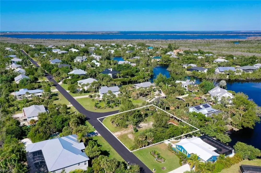 1653 Bunting Lane Sanibel, FL 33957