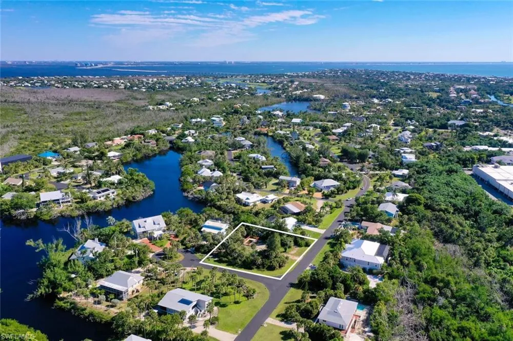 1653 Bunting Lane Sanibel, FL 33957