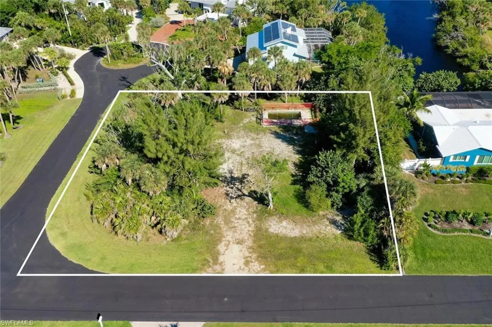 1653 Bunting Lane Sanibel, FL 33957