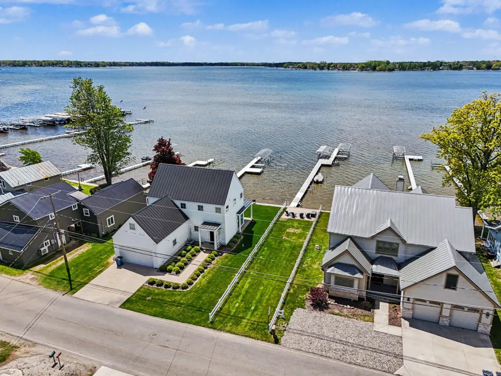 545 Lake Drive Ovid Township, MI 49036