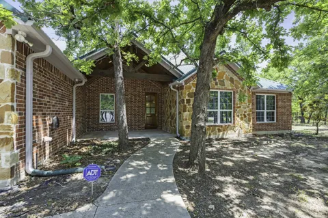 6373 Hidden Oaks Drive