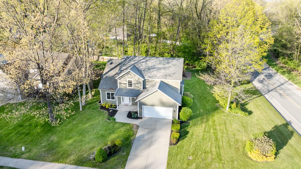 1401 Whispering Trail Benton Harbor, MI 49022