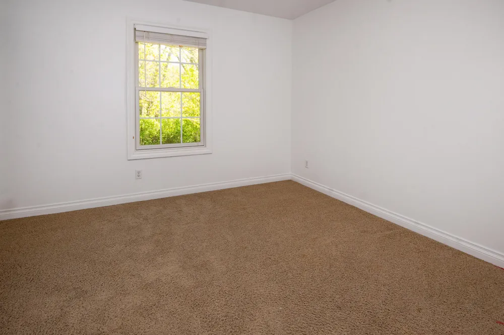 1401 Whispering Trail Benton Harbor, MI 49022