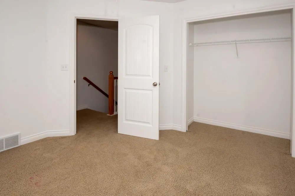 1401 Whispering Trail Benton Harbor, MI 49022