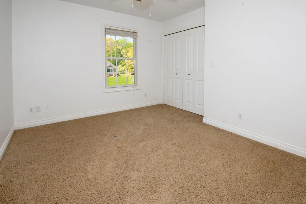 1401 Whispering Trail Benton Harbor, MI 49022