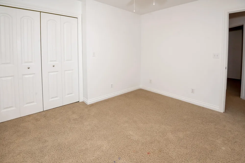 1401 Whispering Trail Benton Harbor, MI 49022