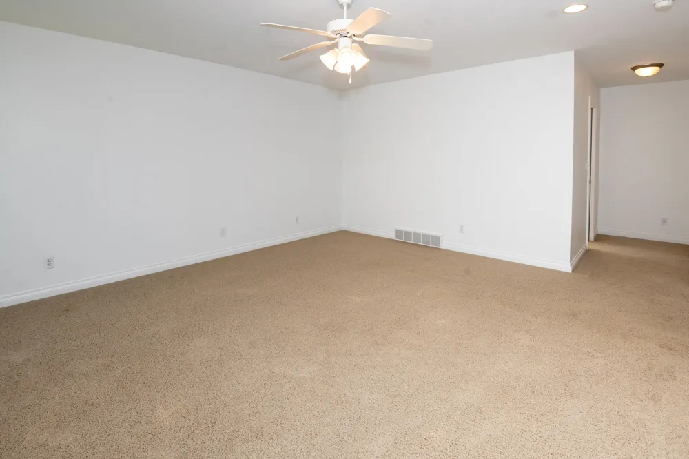 1401 Whispering Trail Benton Harbor, MI 49022