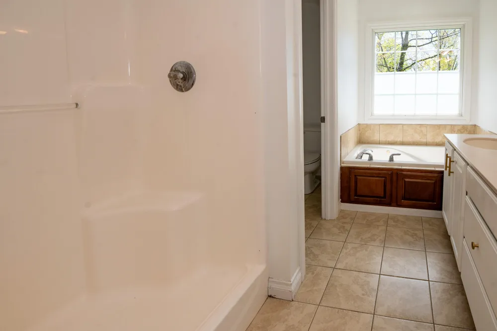 1401 Whispering Trail Benton Harbor, MI 49022