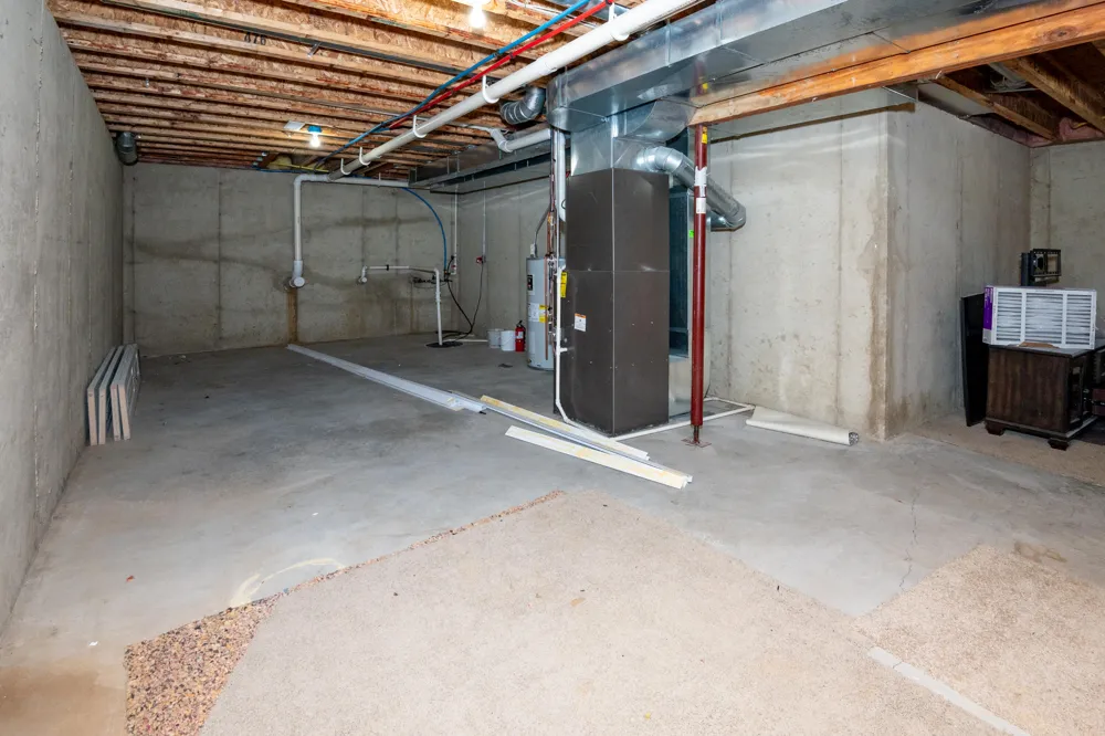 1401 Whispering Trail Benton Harbor, MI 49022