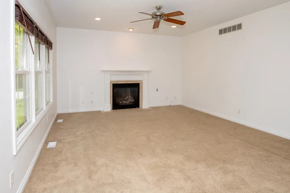 1401 Whispering Trail Benton Harbor, MI 49022