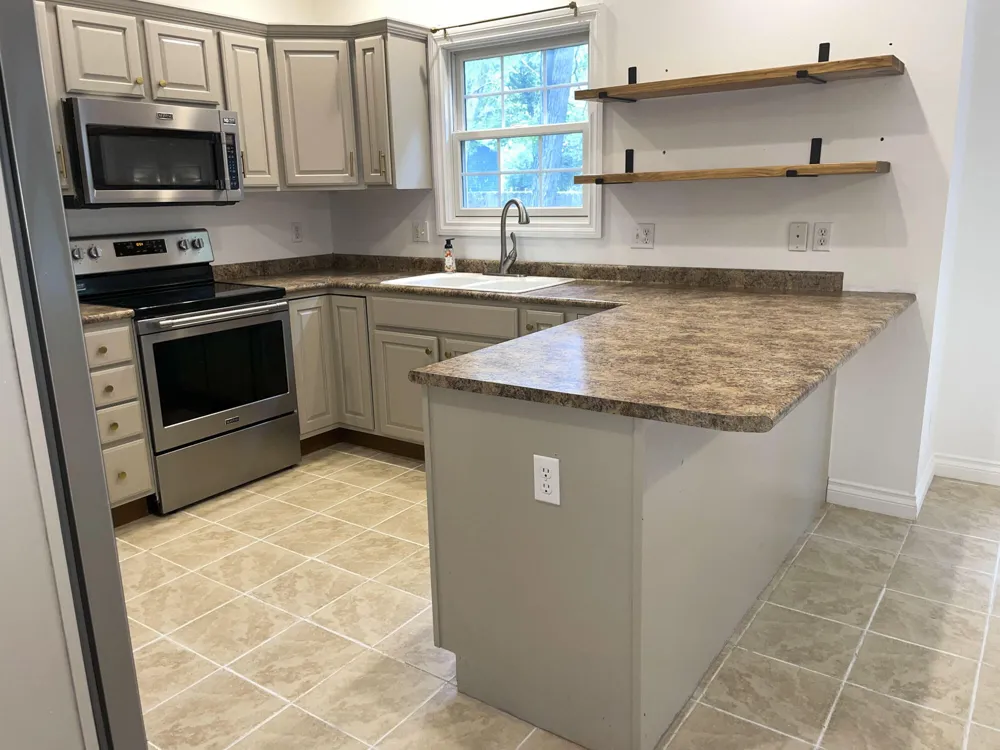 1401 Whispering Trail Benton Harbor, MI 49022