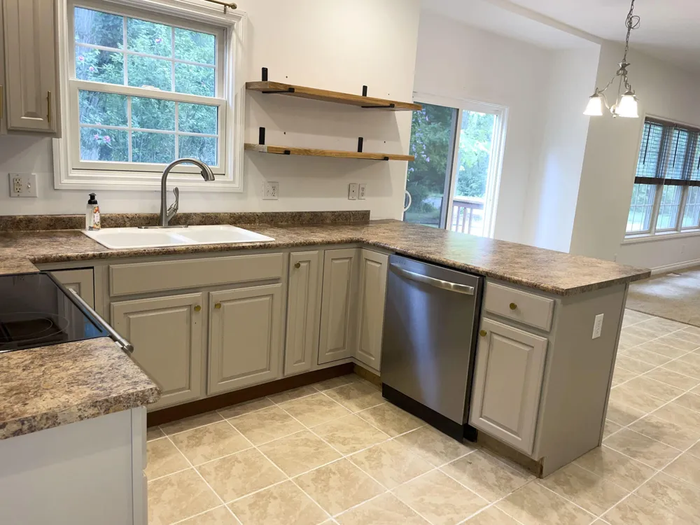 1401 Whispering Trail Benton Harbor, MI 49022